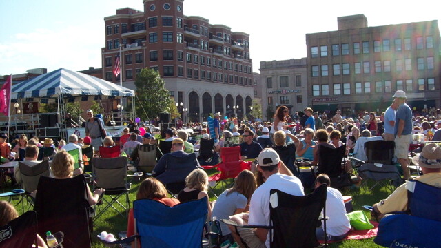 Wausau’s “400 Block” town square-ish area just received a long-awaited makeover that includes a kidsy water feature, bandshell, alfresco tables, and more. It also allows for outdoor concerts, art fairs, farmers markets, and Chalkfest.