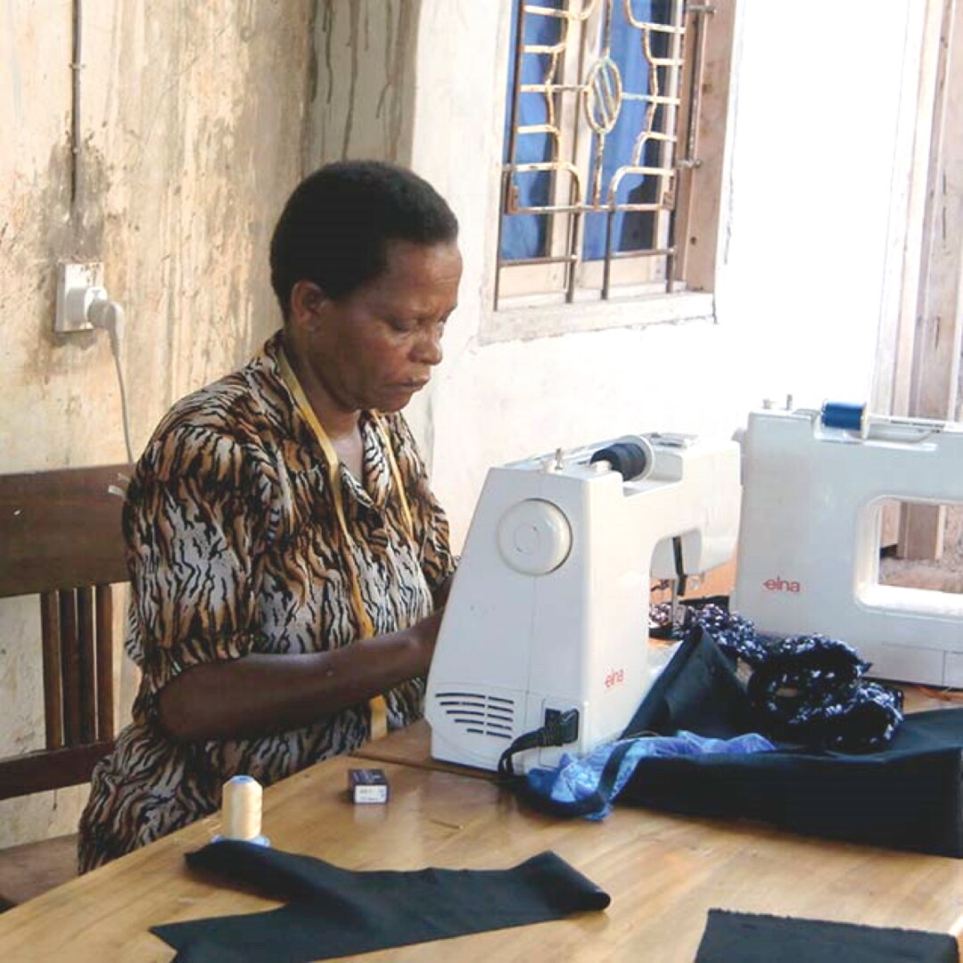 SEW GOOD. A woman in Tanzania produces textiles as part of the It Can Be Done project, which supports access to safe water in Africa. 
