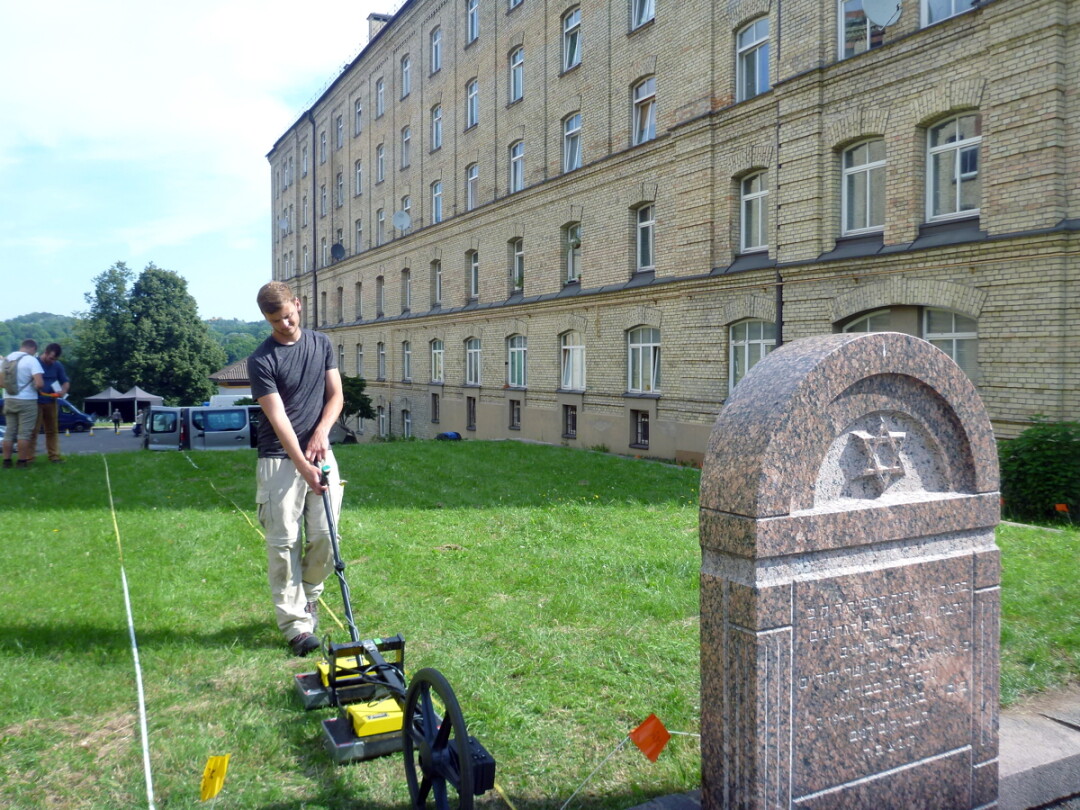bringing stories to the surface. Each summer since 2015, students and faculty from UW-Eau Claire have been part of a team using ground-penetrating radar to uncover Holocaust sites in Lithuania. 