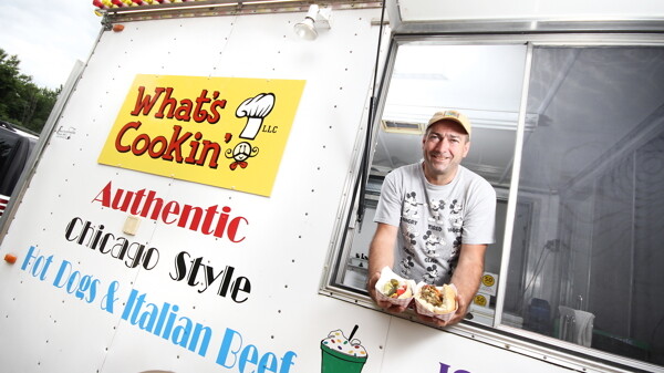 “HEY, GOOD LOOKIN’!” Curt Simonson’s dream of having a restaurant on wheels recently became reality. What’s Cookin’ serves up Chicago-style hot dogs, Italian beefs, and other classic lunchtime fare at locations throughout Eau Claire.