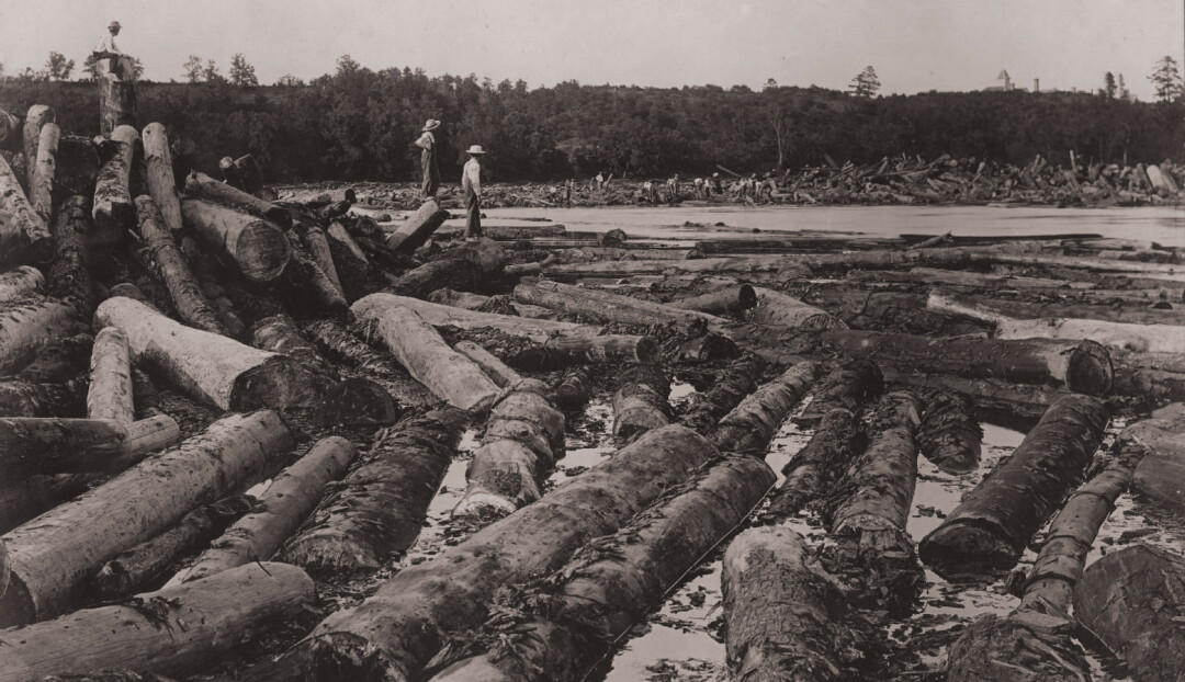 the first jam Log jams were a common peril during Eau Claire’s early lumbering days. This one was on the Chippewa River in approximately 1903.