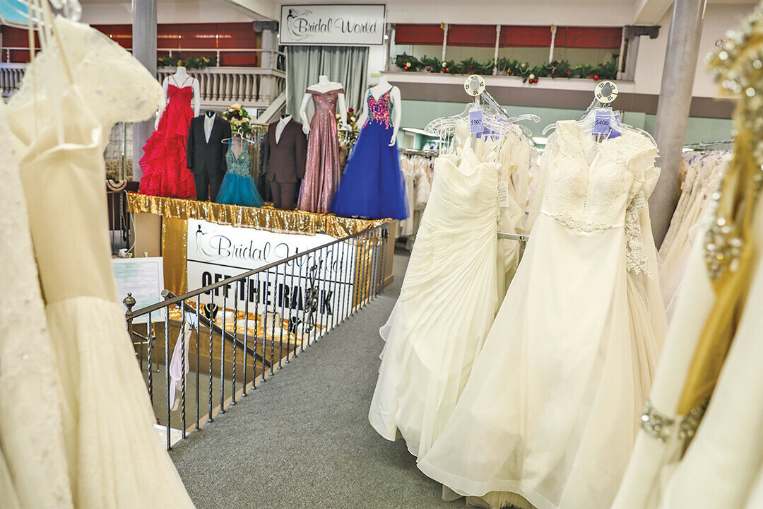 Off the Rack Bridal World Consignment Boutique